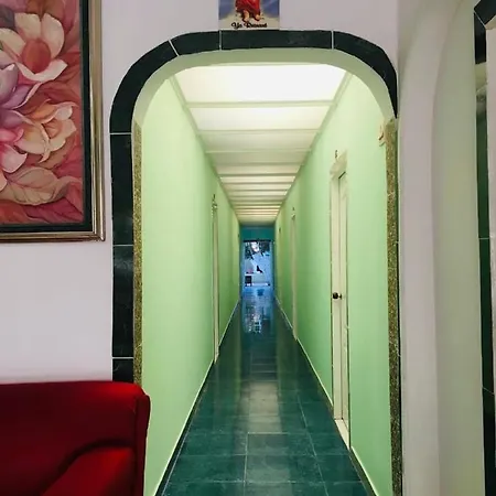Hotel Tita's Airport Cartagena