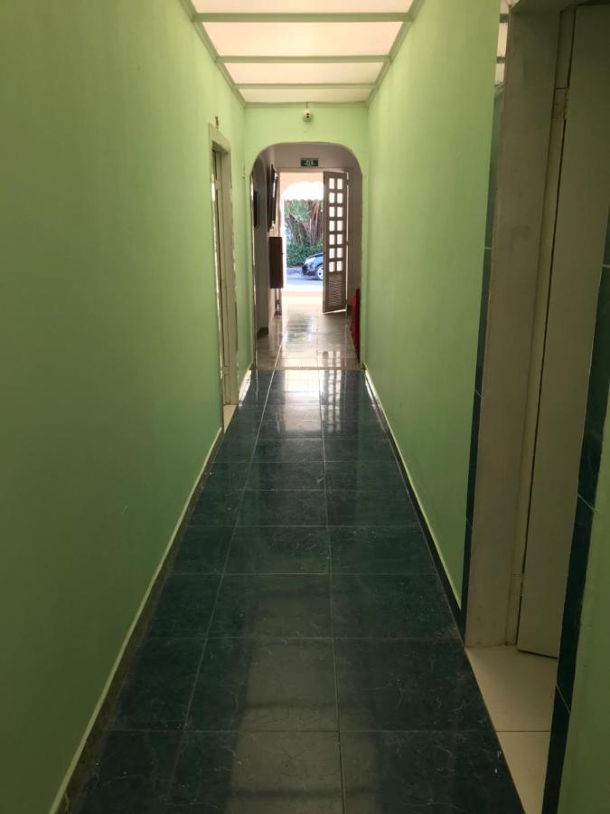 Hotel Tita's Airport